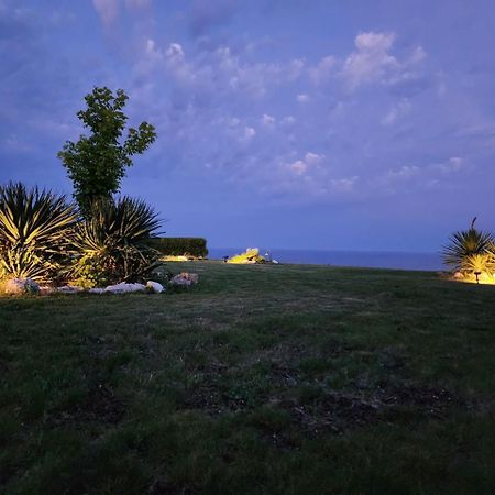 Private Villa 102 With Heated Pool In Blacksearama Balchik Exterior photo