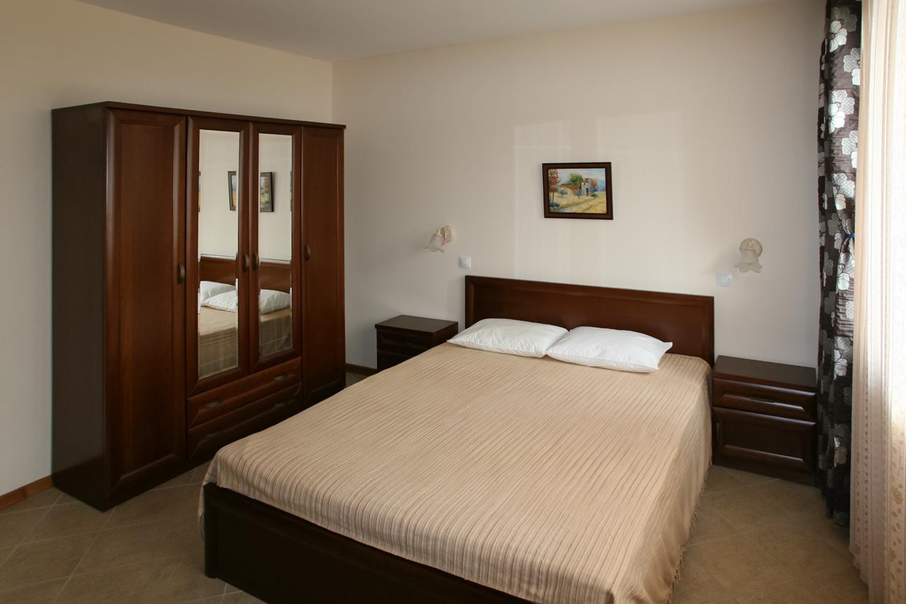 Private Villa 102 With Heated Pool In Blacksearama Balchik Exterior photo