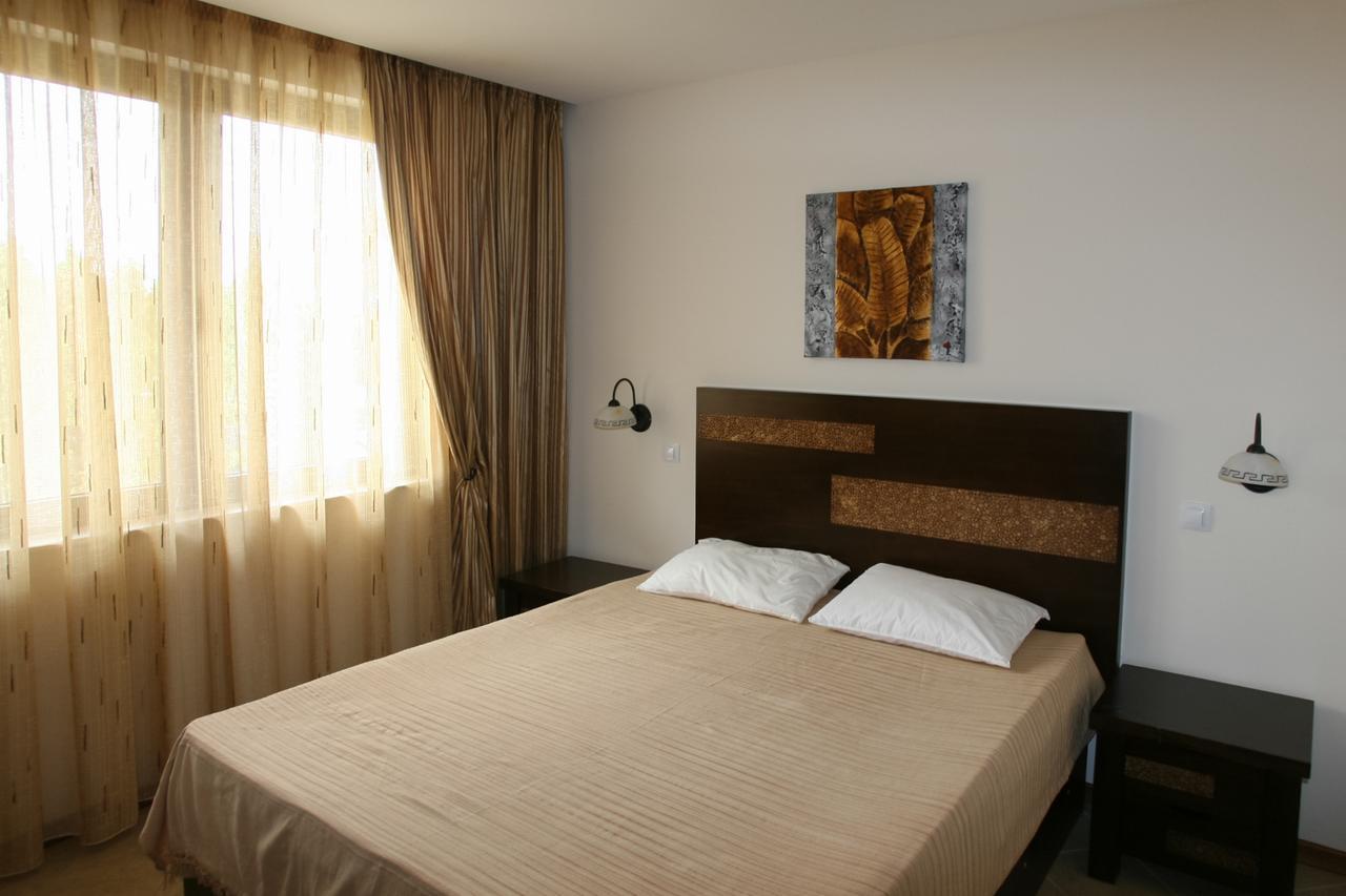Private Villa 102 With Heated Pool In Blacksearama Balchik Exterior photo